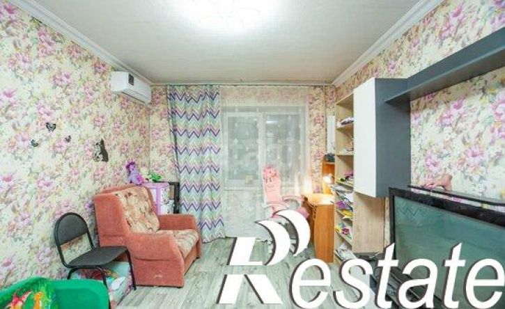 3-комн квартира улица Веры Волошиной, 12,  д. 12