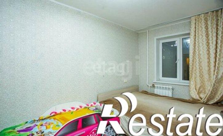 3-комн квартира улица Веры Волошиной, 12,  д. 12