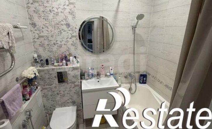 2-комн квартира бульвар Строителей, 60 к2,  д. 60 к2