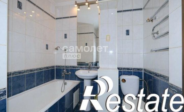 3-комн квартира бульвар Строителей, 21,  д. 21