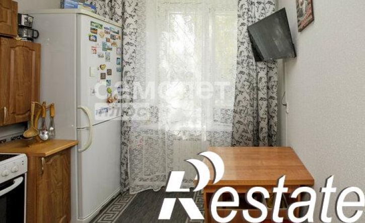 2-комн квартира улица 40 лет Октября, 5А,  д. 5А