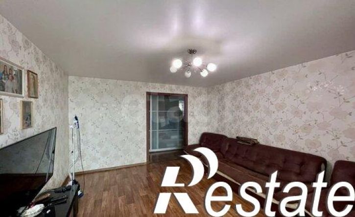 4-комн квартира улица Патриотов, 35,  д. 35
