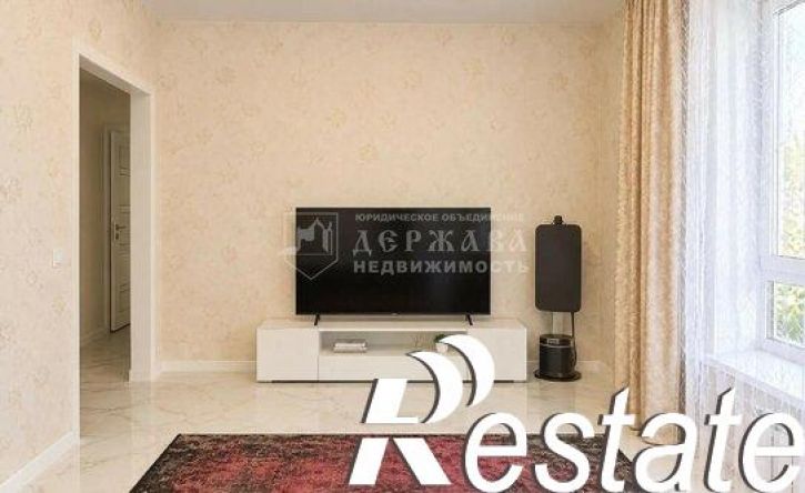 3-комн квартира бульвар Строителей, 60 к5,  д. 60 к5