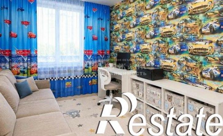 3-комн квартира бульвар Строителей, 60 к5,  д. 60 к5
