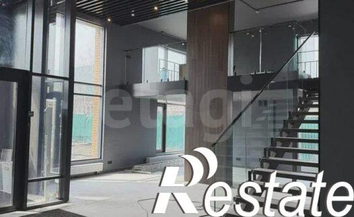 4-комн квартира Институтская улица, 32,  д. 32