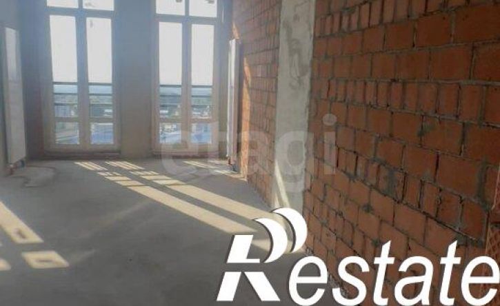 4-комн квартира Институтская улица, 32,  д. 32