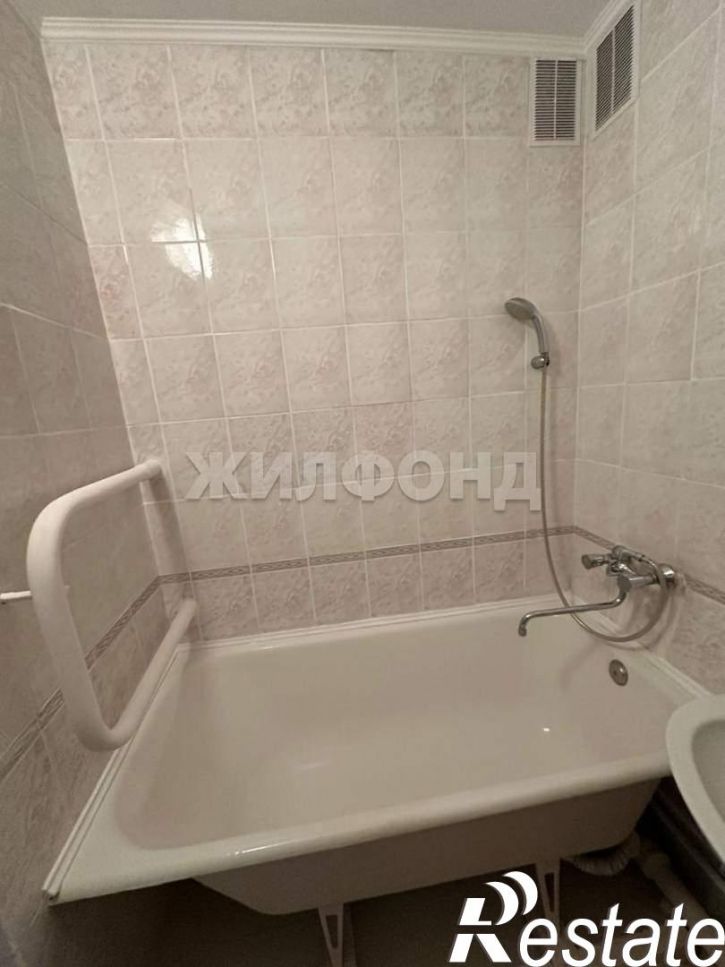 1-комн квартира Сибиряков-Гвардейцев улица, д.18а