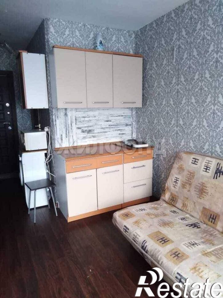 Комната Строителей бульвар, д.13