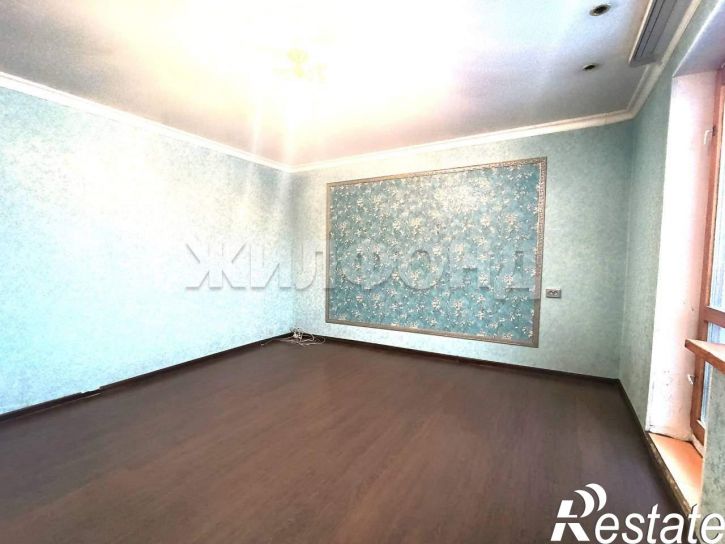 3-комн квартира Молодежный проспект, д.15