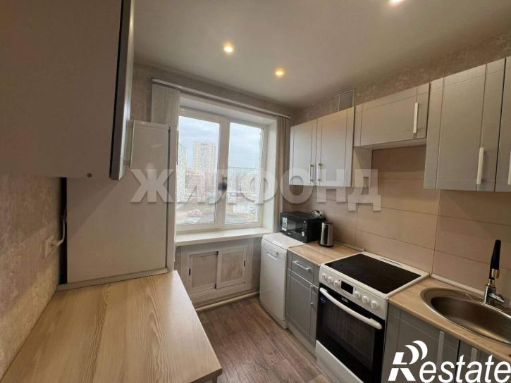 3-комн квартира Федоровского улица, д.24