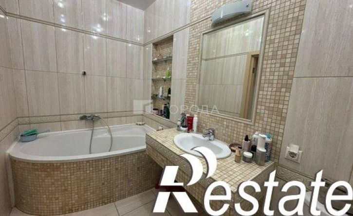 3-комн квартира Осенний бульвар, 10,  д. 10