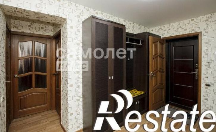 3-комн квартира улица Веры Волошиной, 6,  д. 6