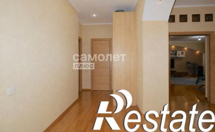 4-комн квартира улица Терешковой, 22,  д. 22