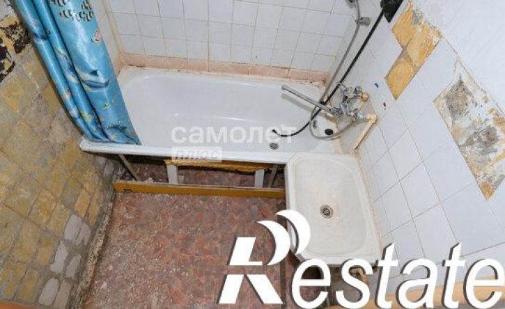 3-комн квартира улица Ворошилова, 9В,  д. 9В