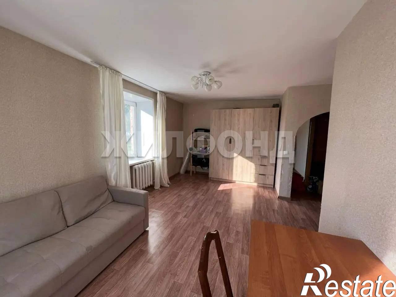 Купить квартиру за 3 750 000 рублей на Шахтеров проспект, д.45