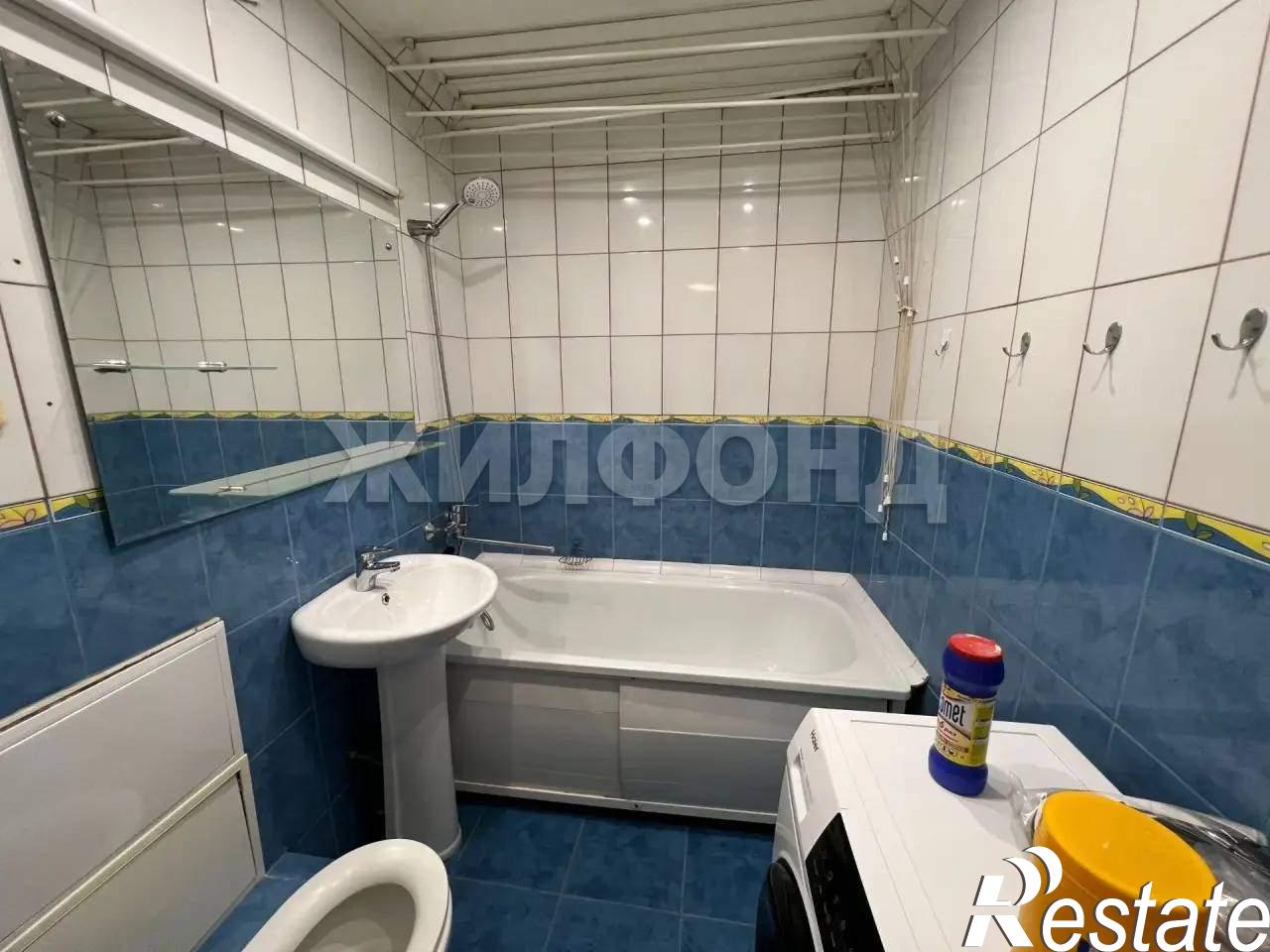 Купить квартиру за 3 750 000 рублей на Шахтеров проспект, д.45