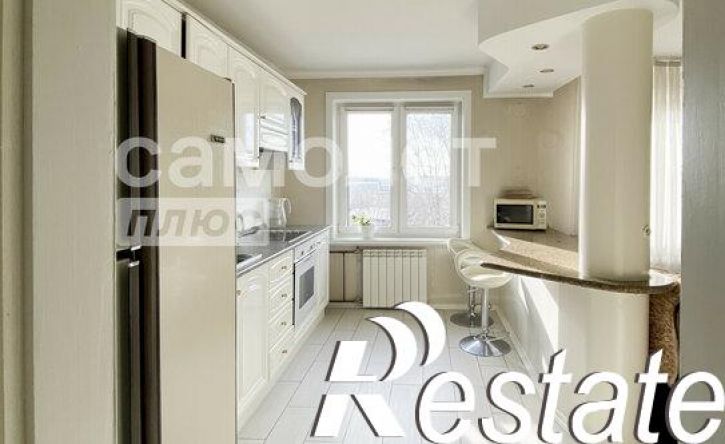 3-комн квартира Институтская улица, 18,  д. 18