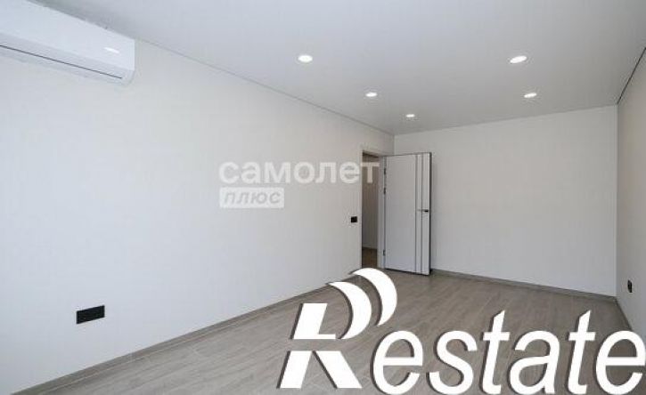 3-комн квартира бульвар Строителей, 22,  д. 22