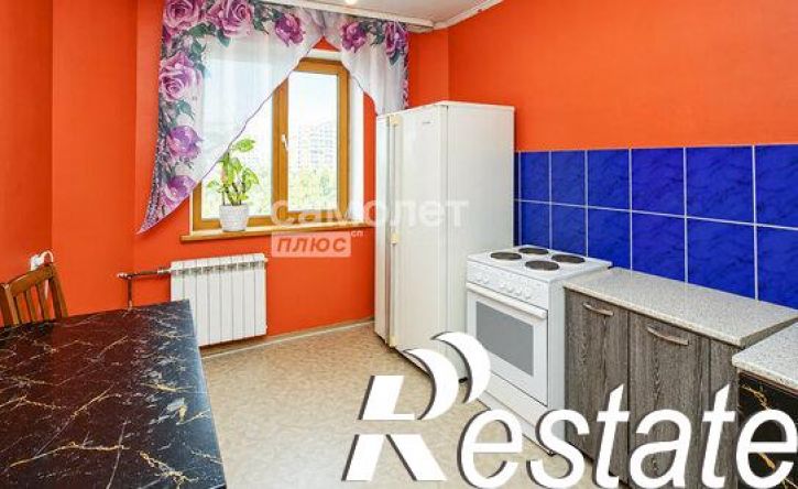 3-комн квартира Молодёжный проспект, 15,  д. 15