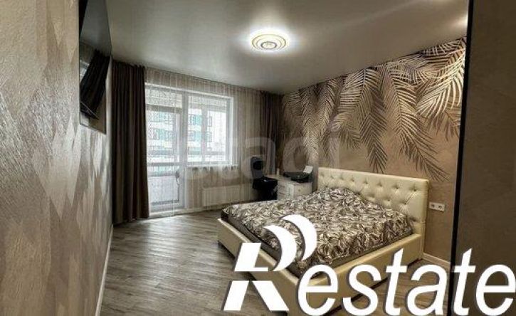 3-комн квартира улица Веры Волошиной, 38Б,  д. 38Б