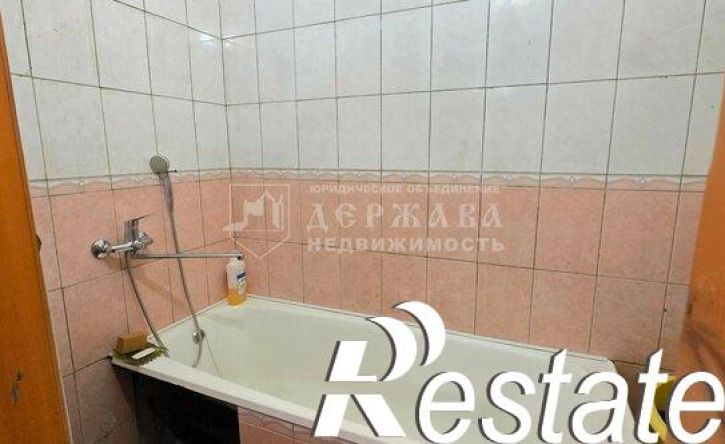 2-комн квартира улица 40 лет Октября, 7,  д. 7