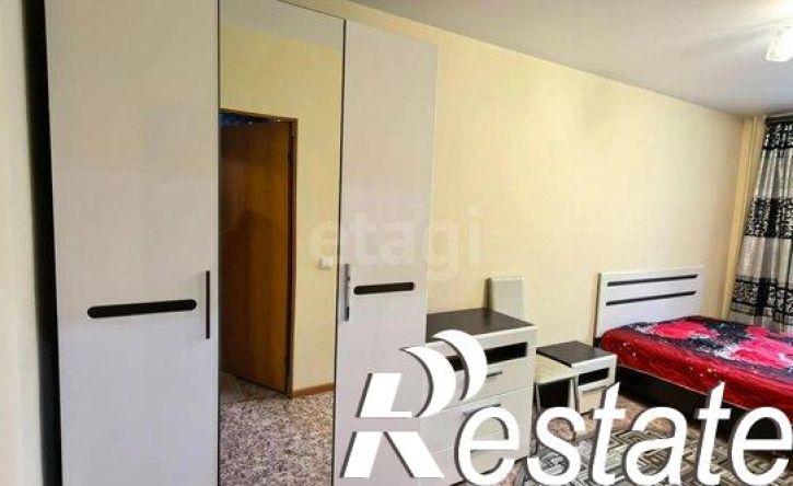 2-комн квартира улица Нахимова, 262,  д. 262