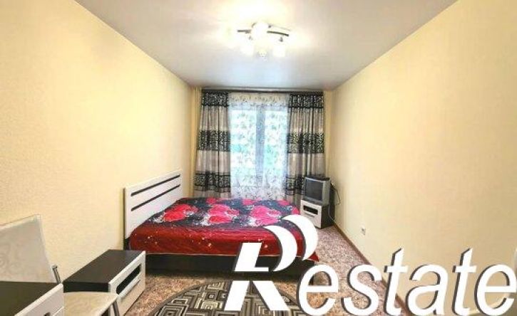 2-комн квартира улица Нахимова, 262,  д. 262
